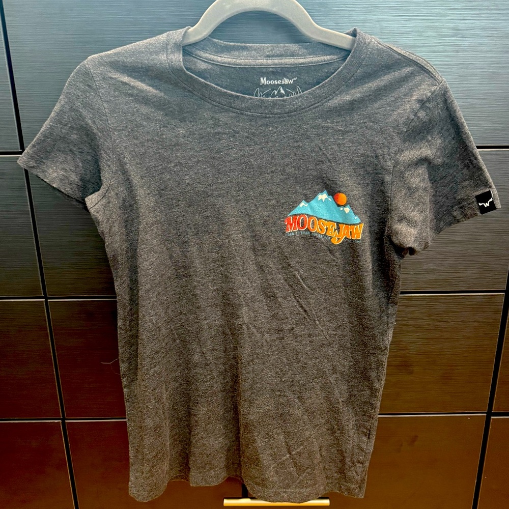 MOOSE JAW T-shirt